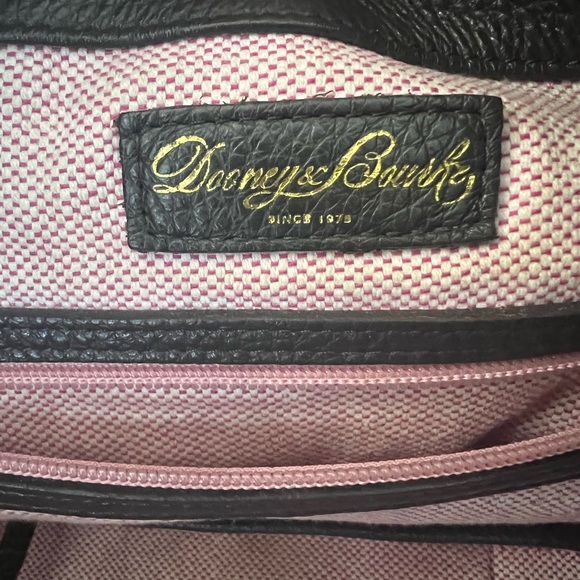 Dooney & Bourke florentine logo lock shoulder bag in dark brown. - Picture 4 of 9